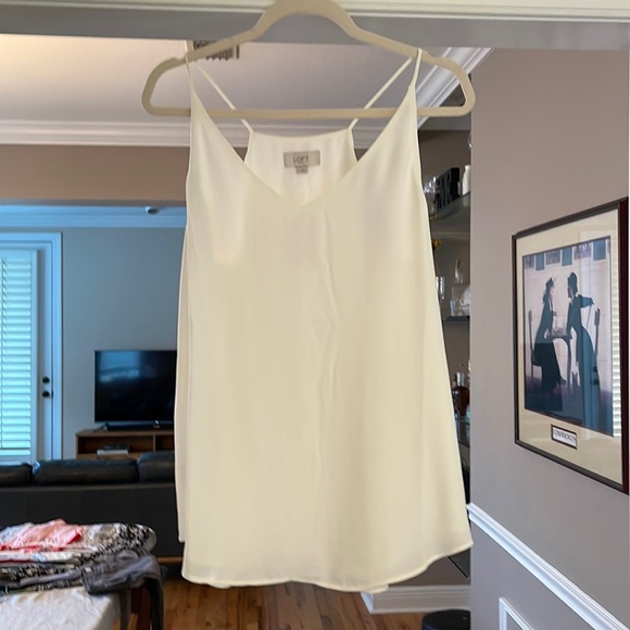 LOFT Tops - Loft V-Neck Camisole - lined